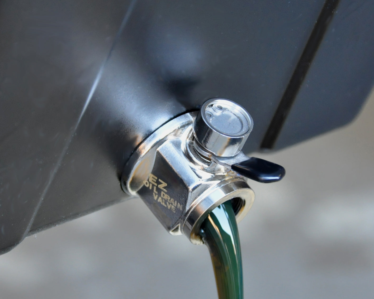 EZ Oil Drain Valve EZ-208 Thread size : 7/8"-18 UNF